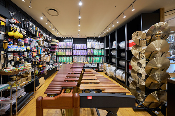 コンサートパーカッションが充実していることも特徴的